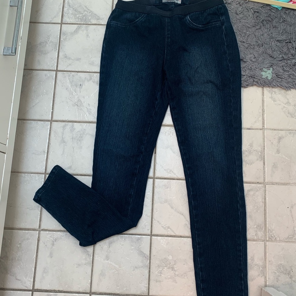 Blank NYC dark wash jeggings